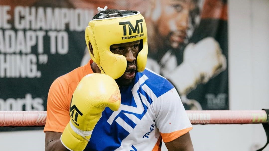 Boxing great Floyd Mayweather Jr. unretires anew, set for pro boxing return